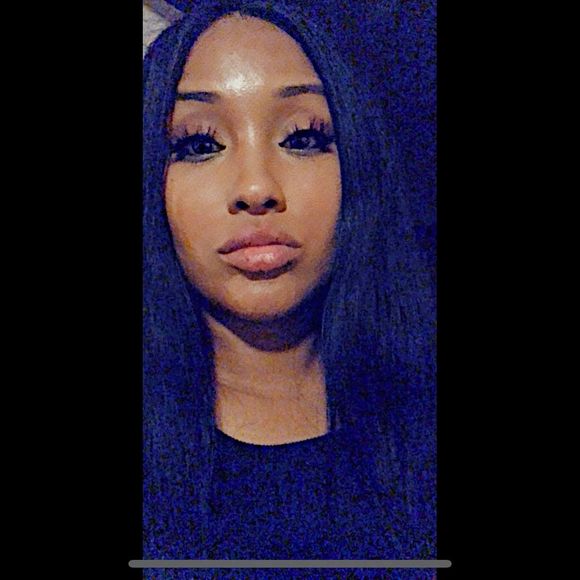 Meet your Posher, Mi'chel - Picture 1 of 1